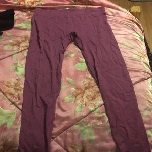 Purple stretch leggings